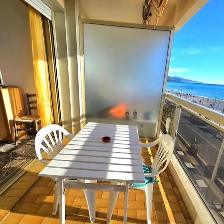Seafront With Private Terrace And Free Parking Apartmán Menton