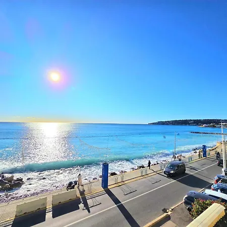 Seafront With Private Terrace And Free Parking *