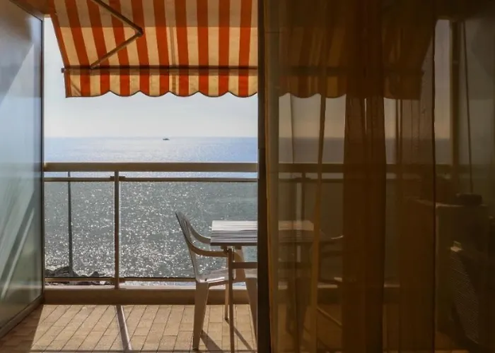 Seafront With Private Terrace And Free Parking